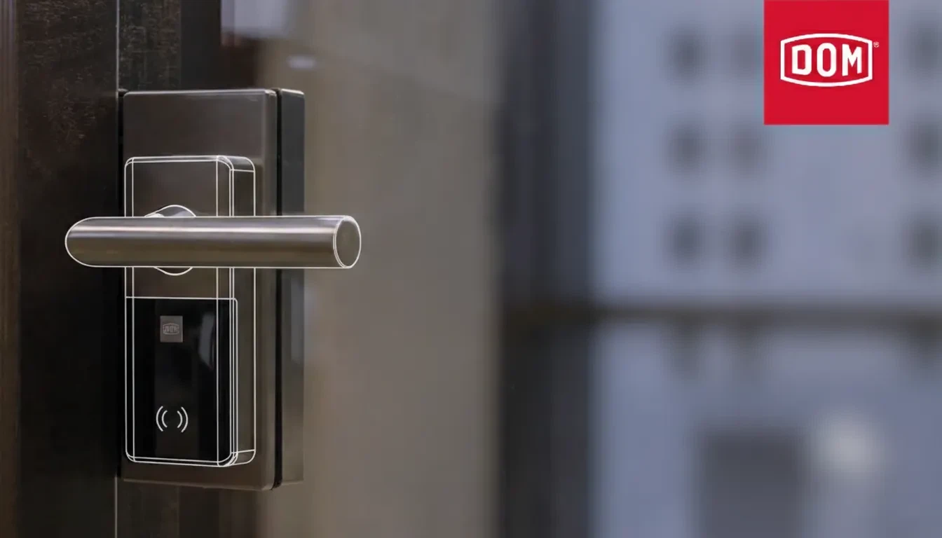 B2B-Performance-Kampagne für Sicherheitstechnik: Elektronisches DOM Tapkey Schließsystem an einer modernen Tür mit digitaler Strichzeichnung und DOM-Logo.