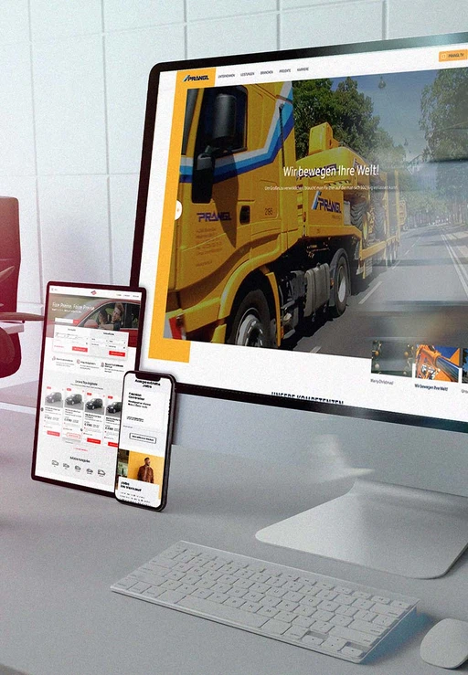 Professionelles Webdesign und responsive Webentwicklung: Die für verschiedene Endgeräte optimierte Website eines Kunden auf Desktop-Monitor, Tablet und Smartphone.
